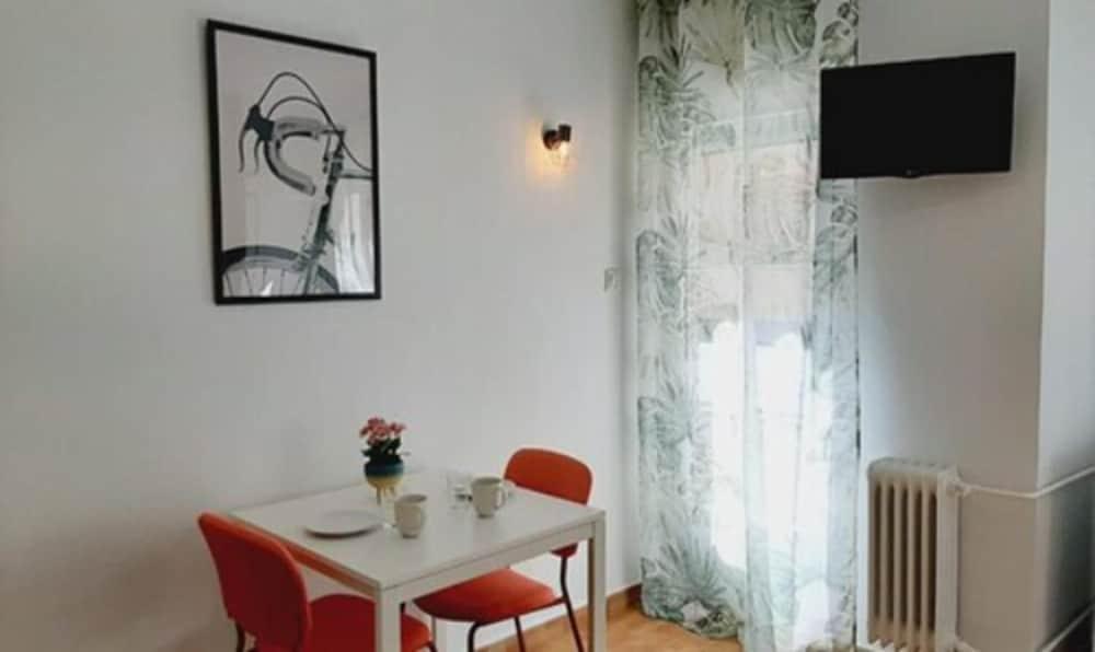 Arjori Rooms Hostal Salamanka Exteriér fotografie