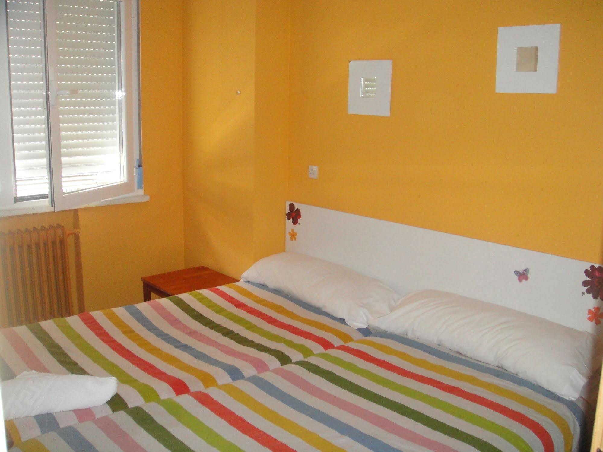 Arjori Rooms Hostal Salamanka Exteriér fotografie